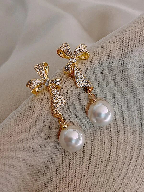 Rhinestone Bow Design Earrings