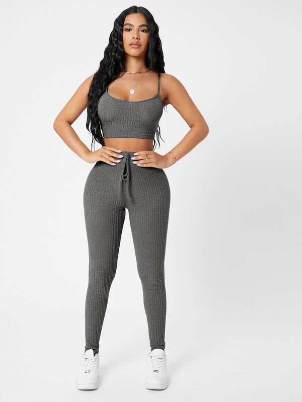 PETITE gofri kötött Cami felső és leggings szett