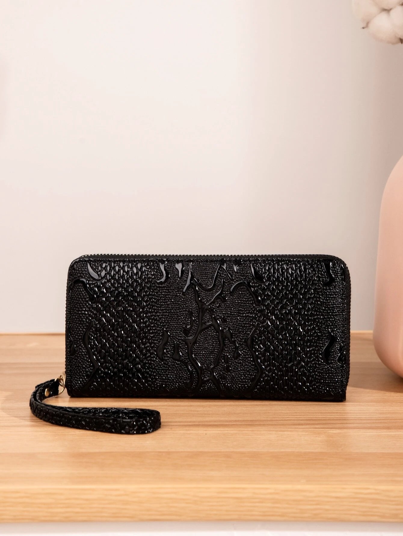 Graphic Long Wallet With Wristlet