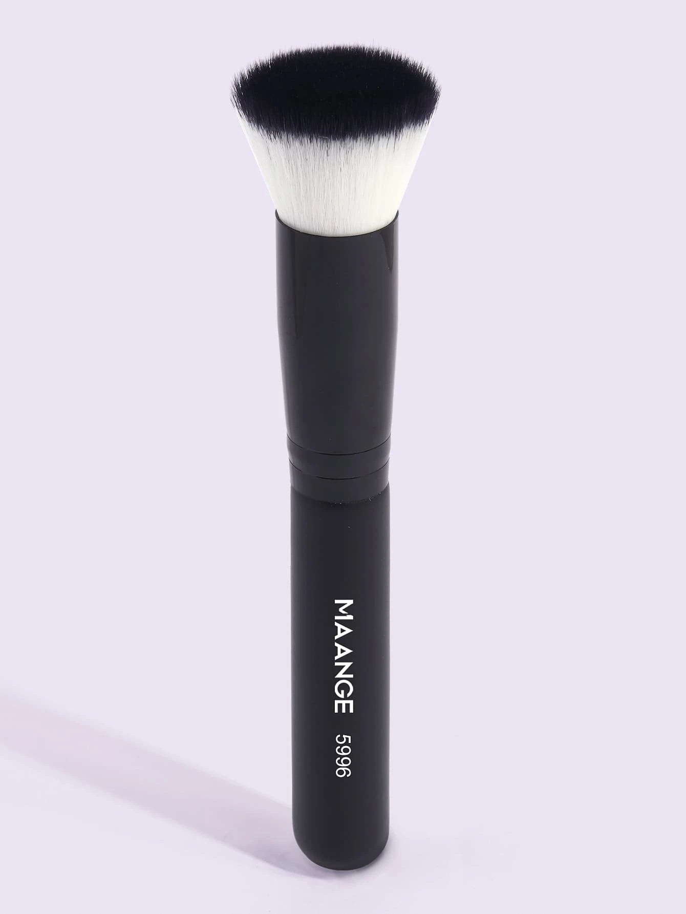1pc Foundation Brush (in 4 COLORS)