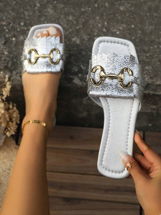 Fashionable Metal Decor Outdoor & Casual Chain Flat Sandal