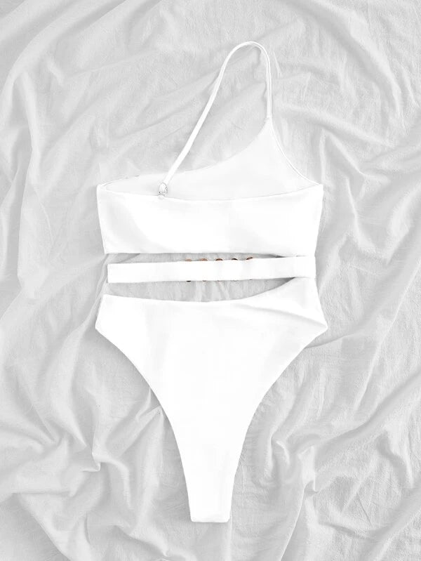 Solid Ring Linked Cut-out Waist One Piece Swimsuit