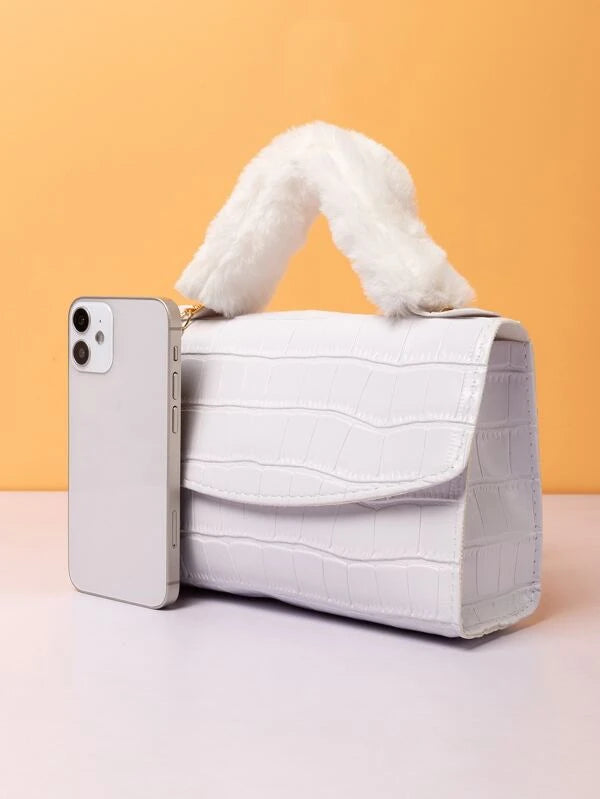 Mini Fuzzy Croc dombornyomott, lapos négyzetes táska