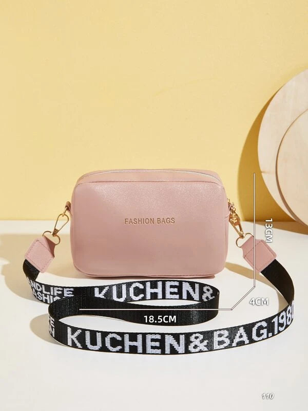 Mini Letter Graphic Crossbody táska