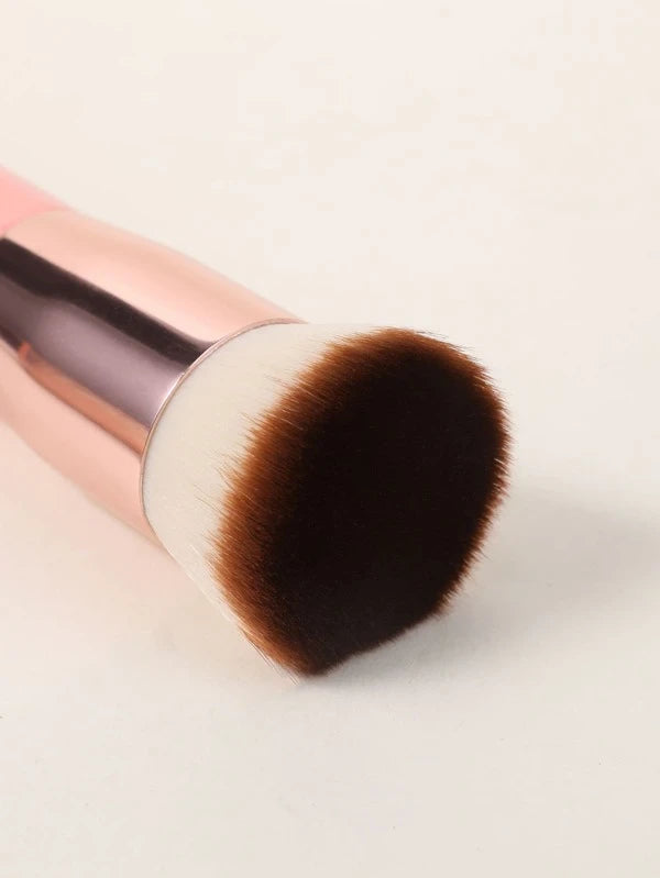 1pc Foundation Brush (in 4 COLORS)