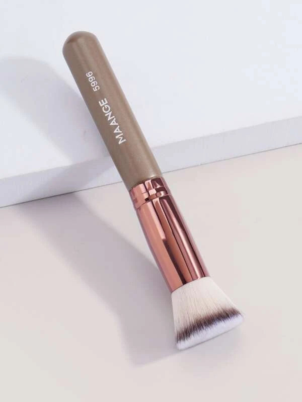 1pc Foundation Brush (in 4 COLORS)