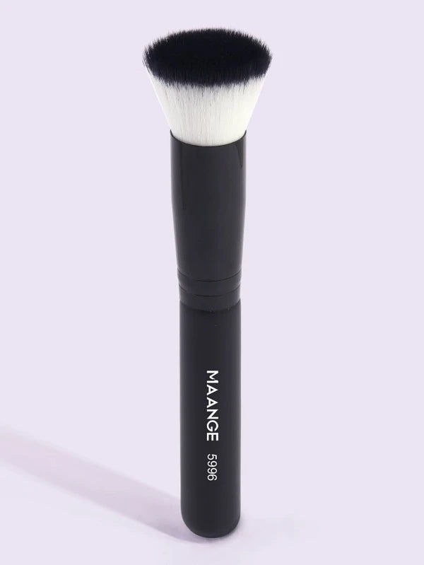 1pc Foundation Brush (in 4 COLORS)