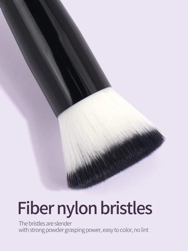 1pc Foundation Brush (in 4 COLORS)